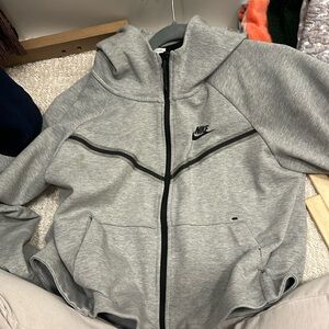 Medium nike tech fleece sweat suit